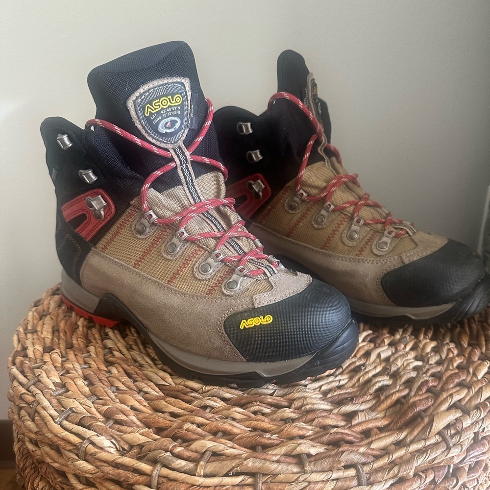 Asolo Fugitive GTX Hiking Boot